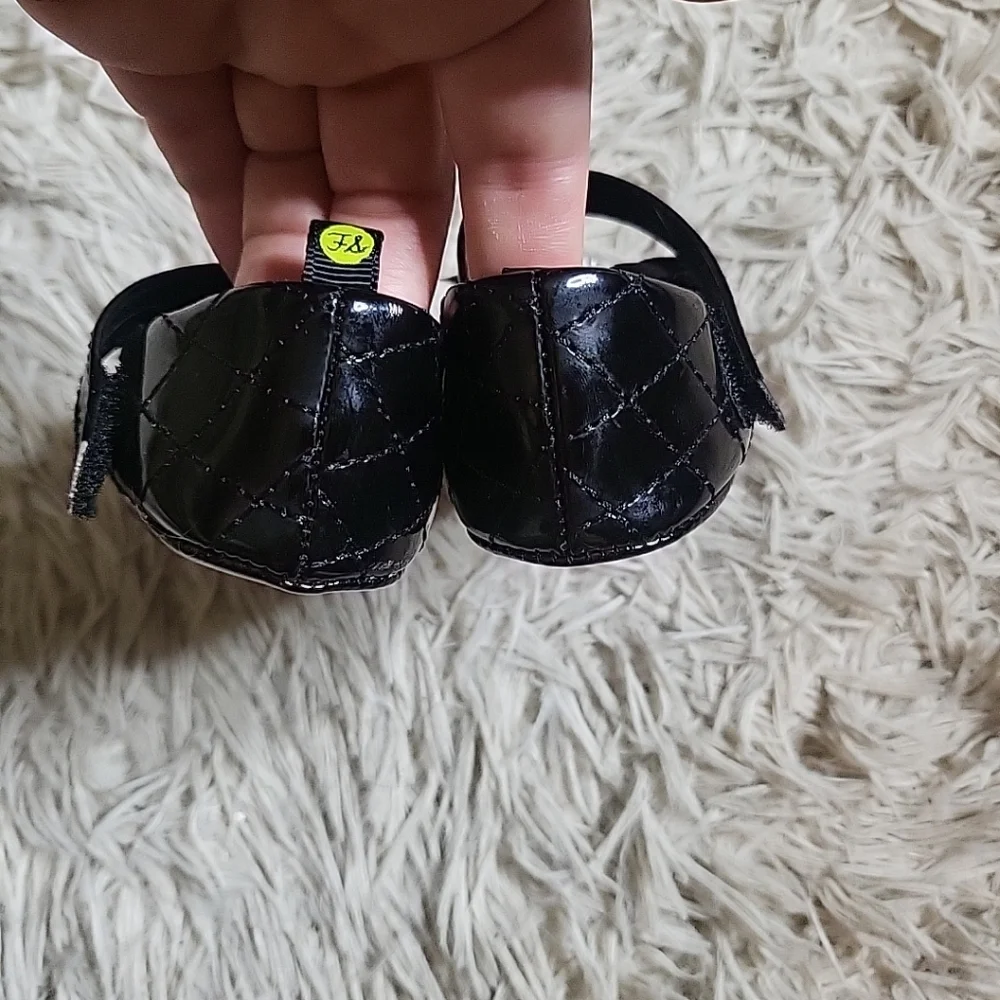 First Steps Baby Shoes Black Dress Mary Janes with Bow Size 6-9M ✨️💫